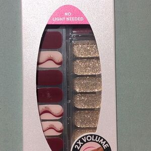 Dashing Diva Glow - GWA16